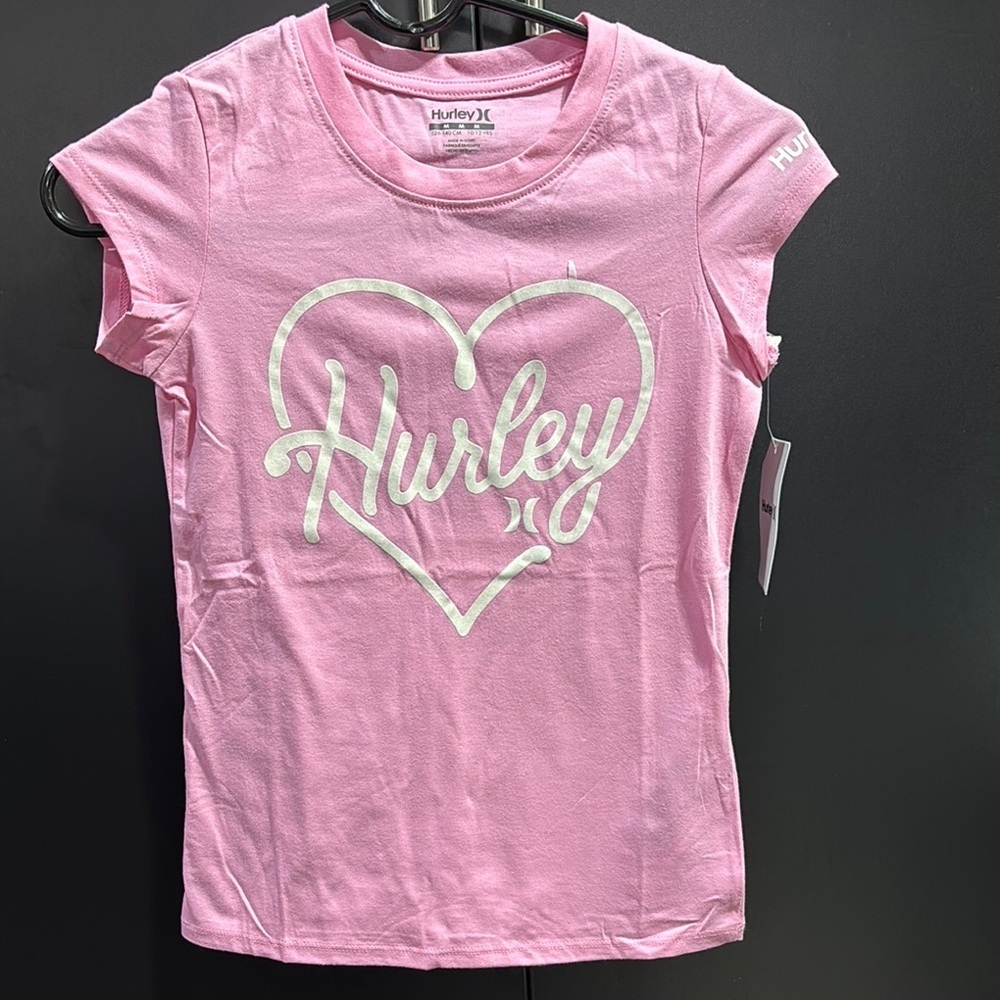 Hurley Heart Logo short sleeve, crewneck, soft cotton T-shirt, summer, everyday